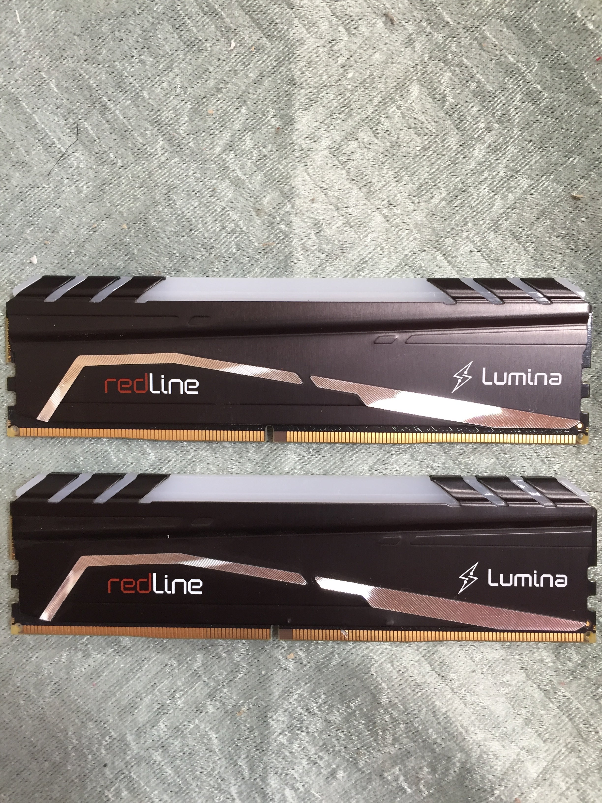 **PARTS ONLY** Mushkin Redline Lumina – DDR4 RGB Gaming DRAM – 64GB **DAMAGED** (7614838178030)